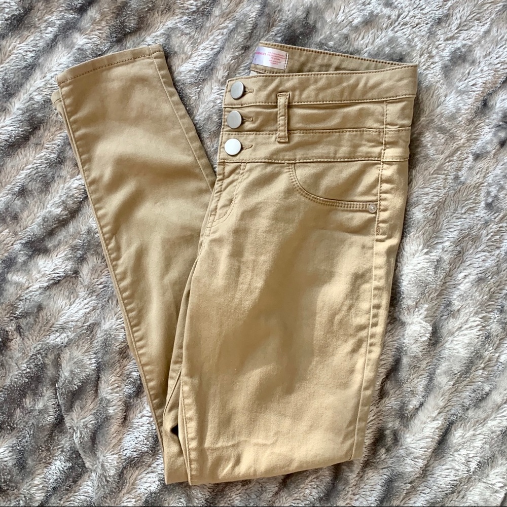 No Boundaries Khaki Jeans / Pants Size 11